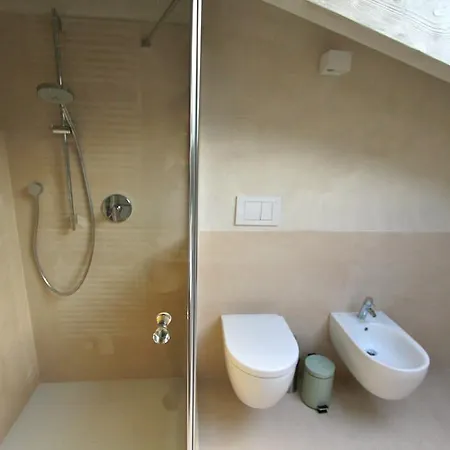 Casa Della Pianista Lägenhet Gargnano